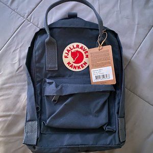 Kanken Mini, Graphite